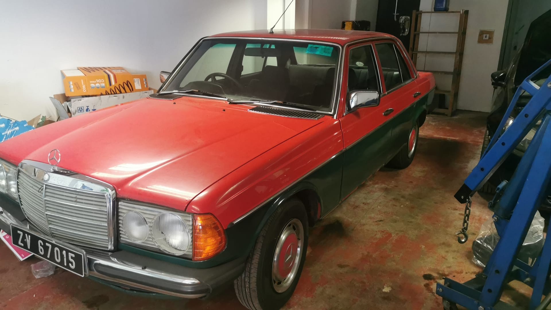 Classic Mercedes-Benz W123 in the workshop